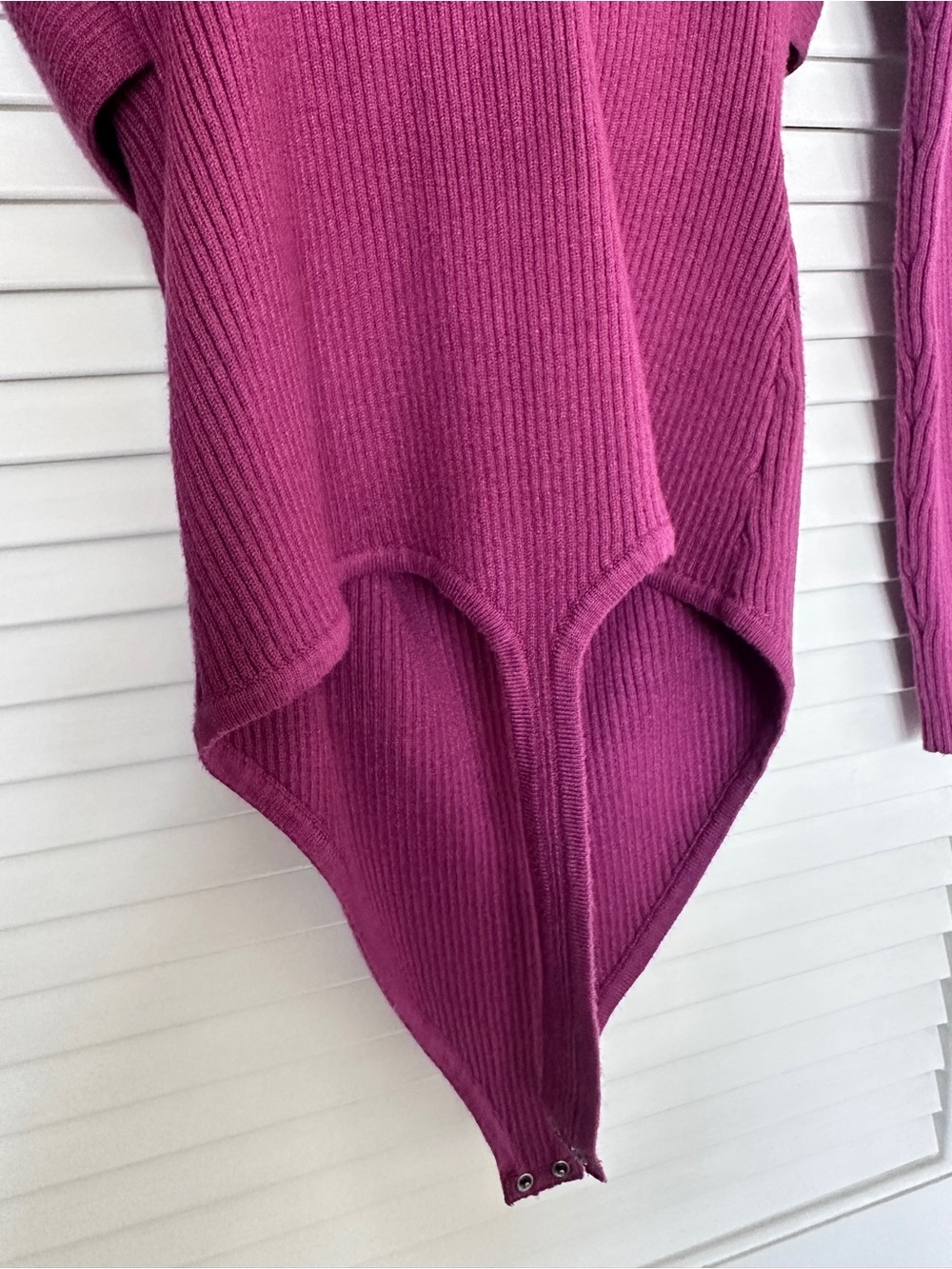 Abercrombie & Fitch Ribbed Magenta/Berry Long Sleeve Bodysuit Size L - Picture 9 of 16